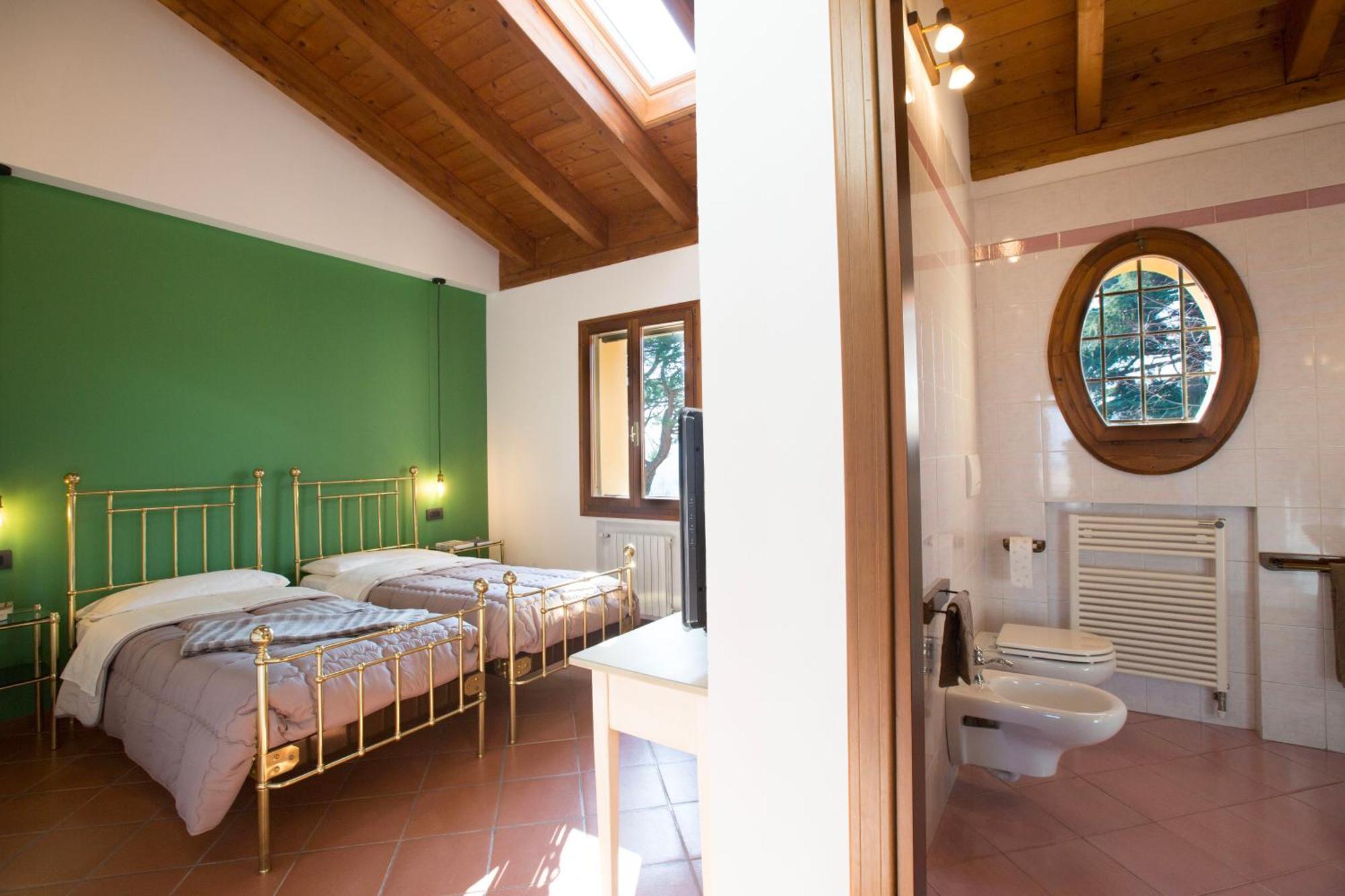 Room&Breakfast La Gramadora Castel San Pietro Terme Bagian luar foto