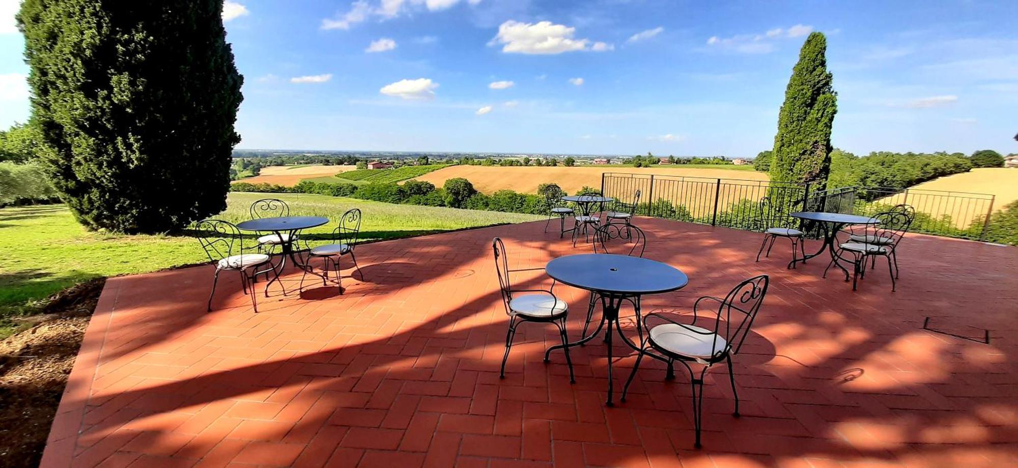 Room&Breakfast La Gramadora Castel San Pietro Terme Bagian luar foto